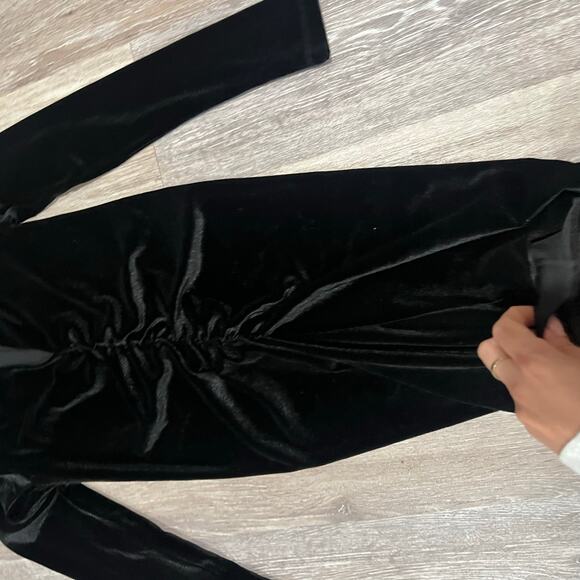 All Saints Mini Velvet Long Sleeve Deep V Dress Size XS - Picture 7 of 7